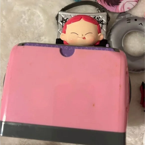 Popmart figurine set - Picture 4 of 7